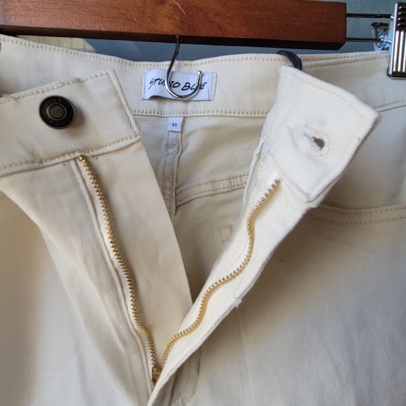 NWT STUDIO BLUE SUPER HIGH RISE & WIDE LEG WOMENS PANTS OFF WHITE JEANS SIZE 12 - Picture 3 of 8